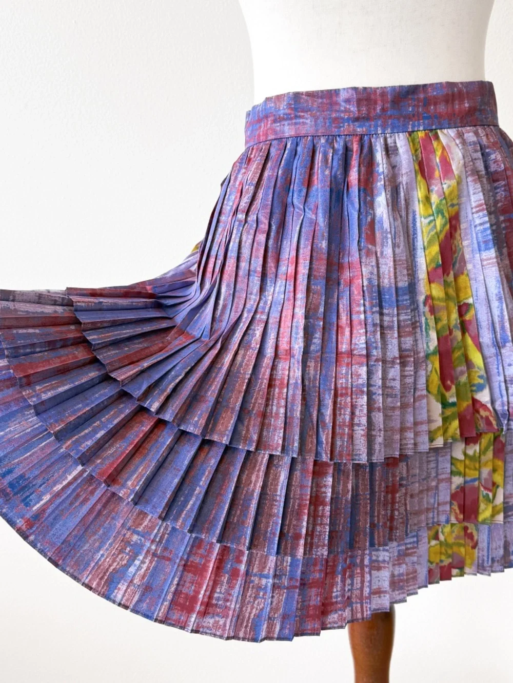 Suno Tiered Skirt with Accordion Pleats Sz S